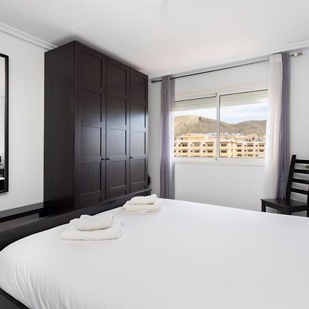 Black And White Apartment Free Wifi Лос Кристианос Экстерьер фото